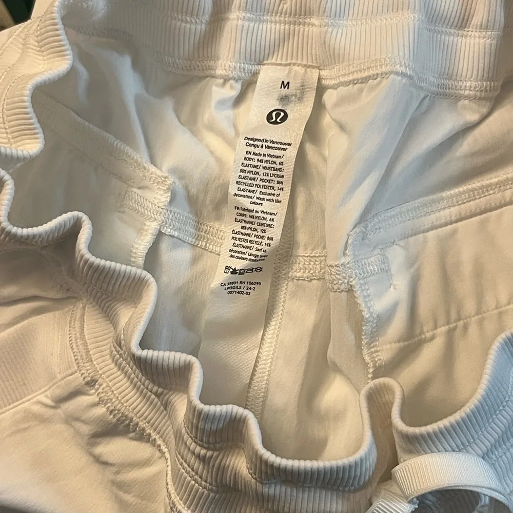 Lululemon Dance Studio Relaxed-Fit Mid-Rise Cargo Pant - White (M) - Picture 13 of 15